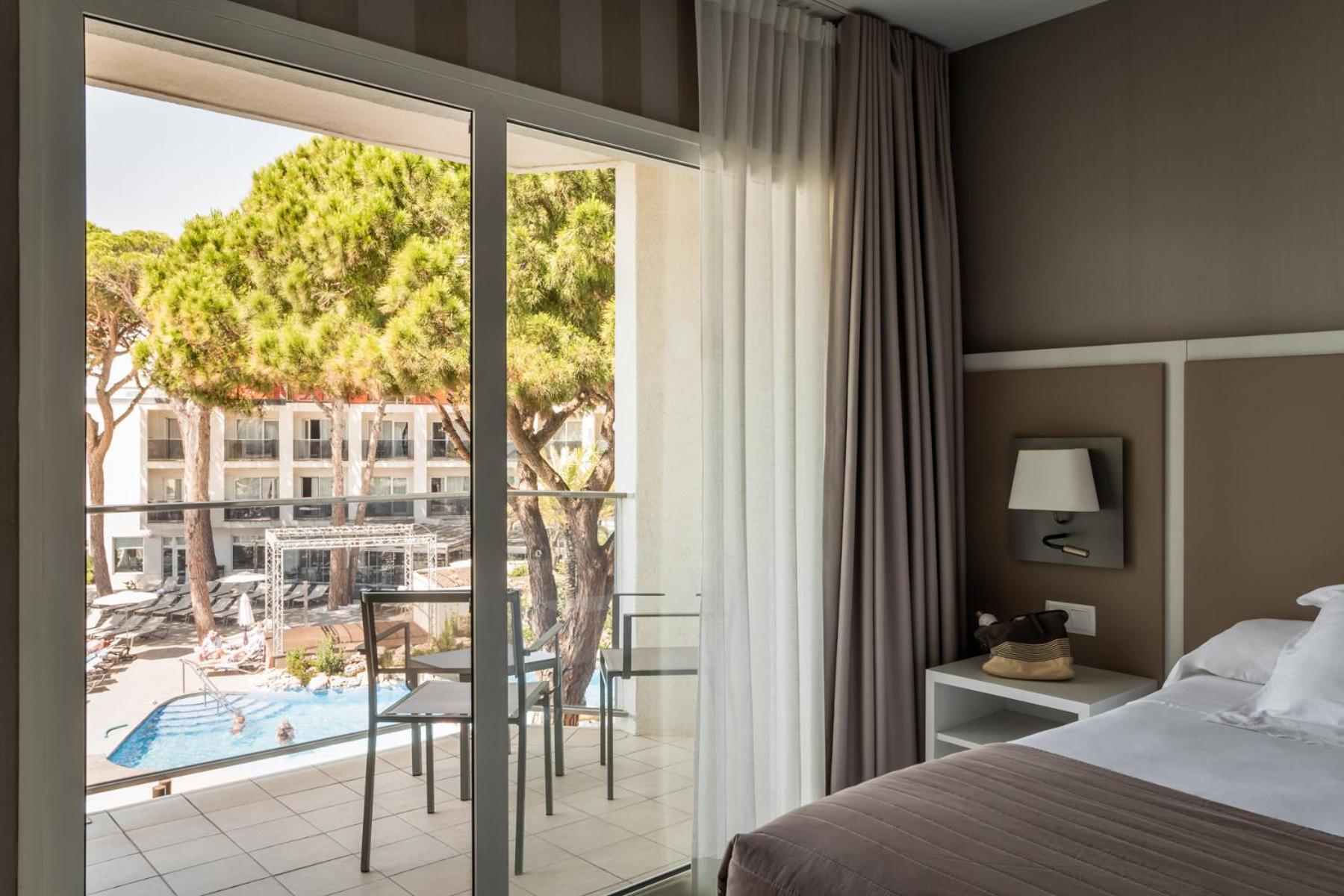 Estival Centurion Playa Hotel Cambrils Exterior photo